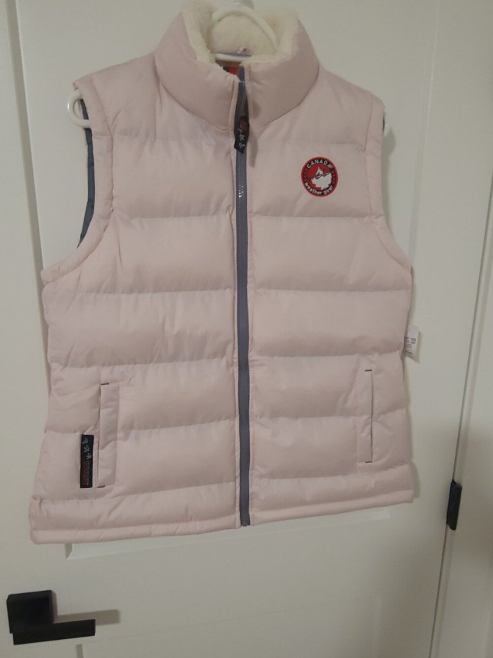 BNWT Canada Weather Gear Puffer Vest - Soft Pink - Size L - Insulated - Picture 2 of 3